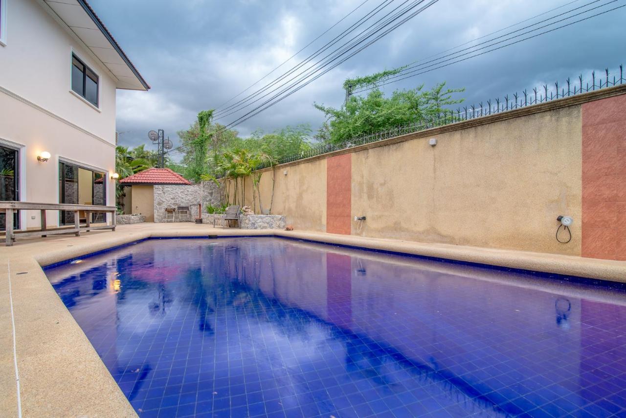 ปาล์ม ปาร์ตี้ พูลวิลล่า Palm Party Hua-hin Pool Villa Hua Hin