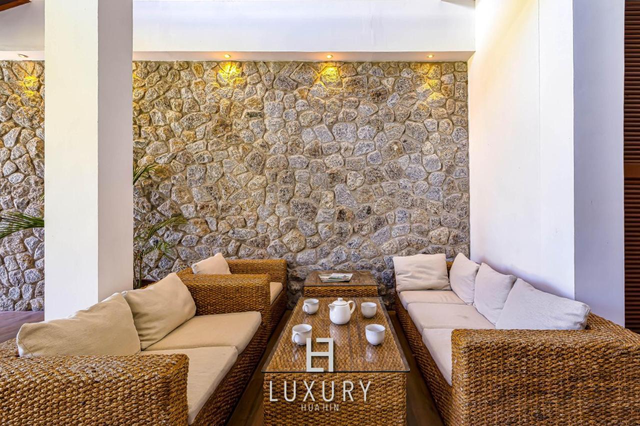 Villa 5 Bedroom Bali Style Mansion Wl2 *