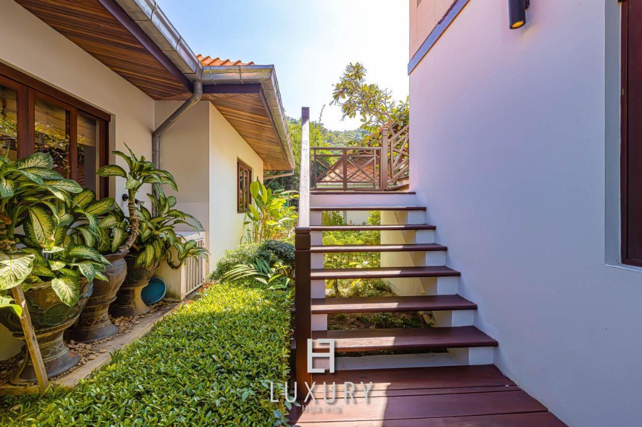 5 Bedroom Bali Style Mansion Wl2 Villa HHQ