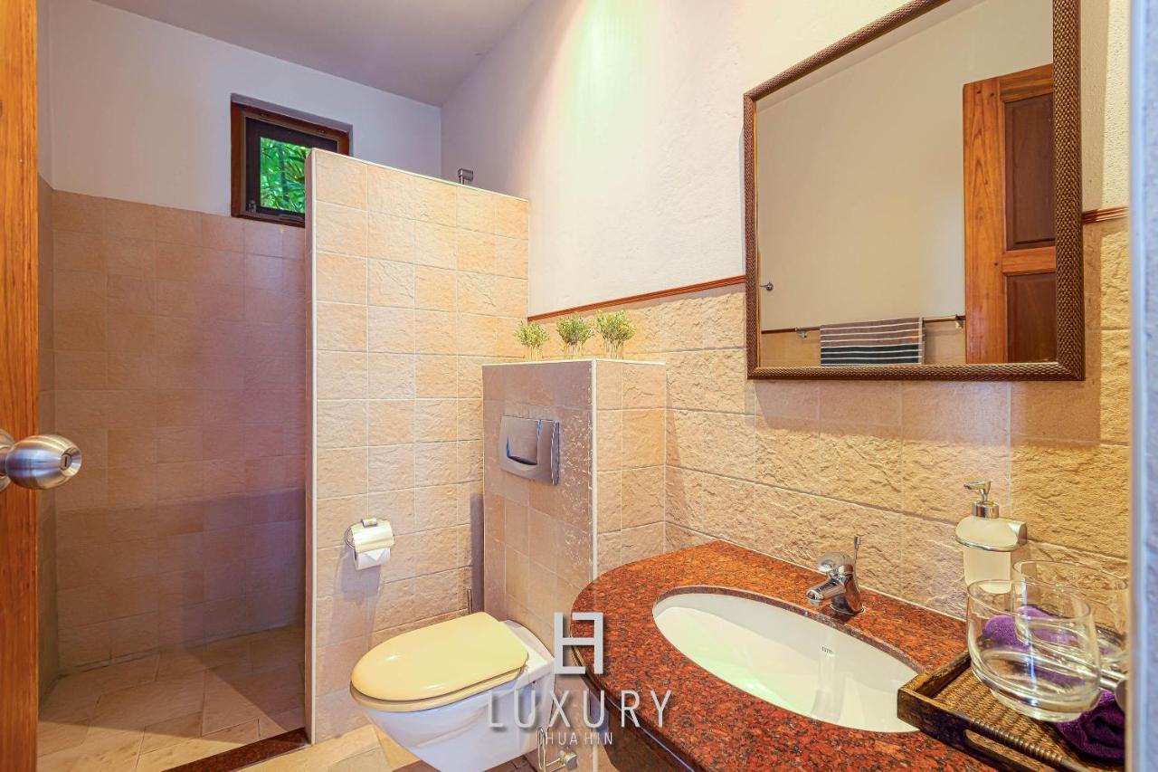 Villa 5 Bedroom Bali Style Mansion Wl2 HHQ