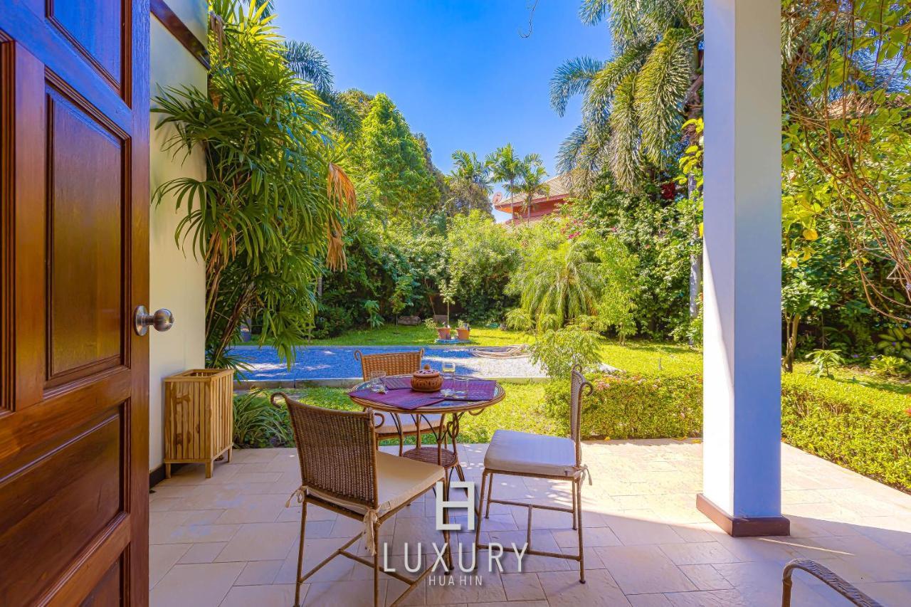 Villa 5 Bedroom Bali Style Mansion Wl2