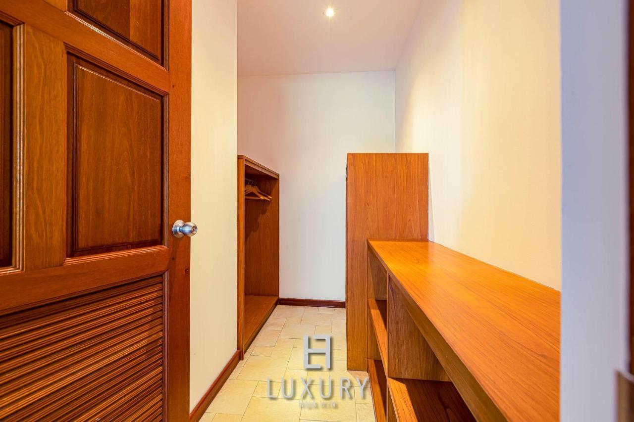 Villa 5 Bedroom Bali Style Mansion Wl2 *