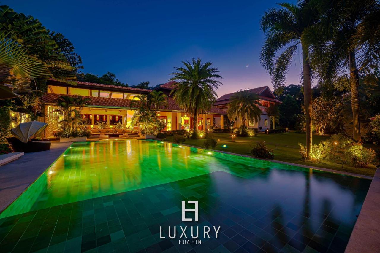 5 Bedroom Bali Style Mansion Wl2 Villa HHQ