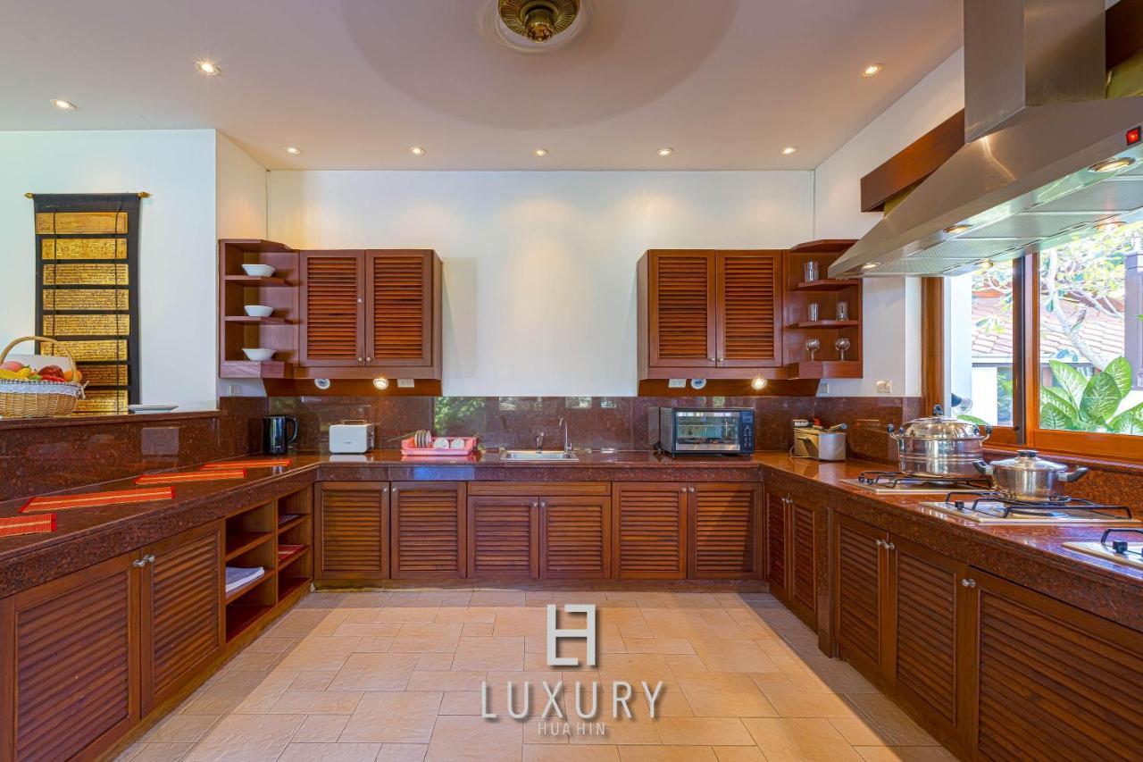 5 Bedroom Bali Style Mansion Wl2 Villa