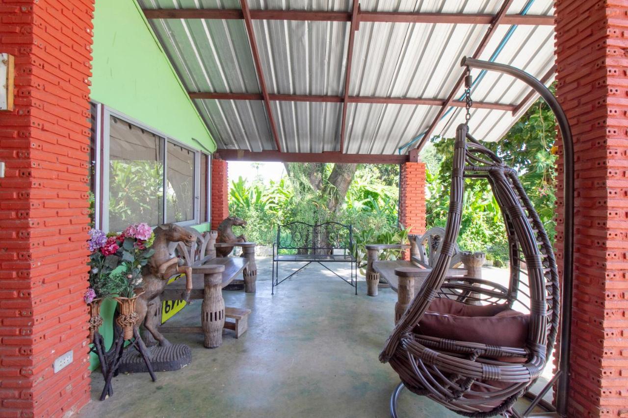 Oyo 75372 Flight Hut Hotel 2*