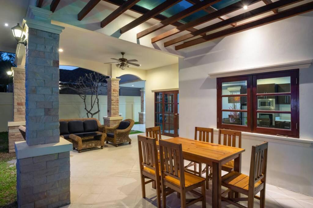 Well Presented Private Pool In Pousada HHQ
