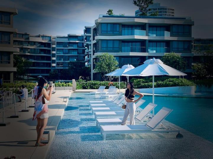 Veranda Beachfront Living