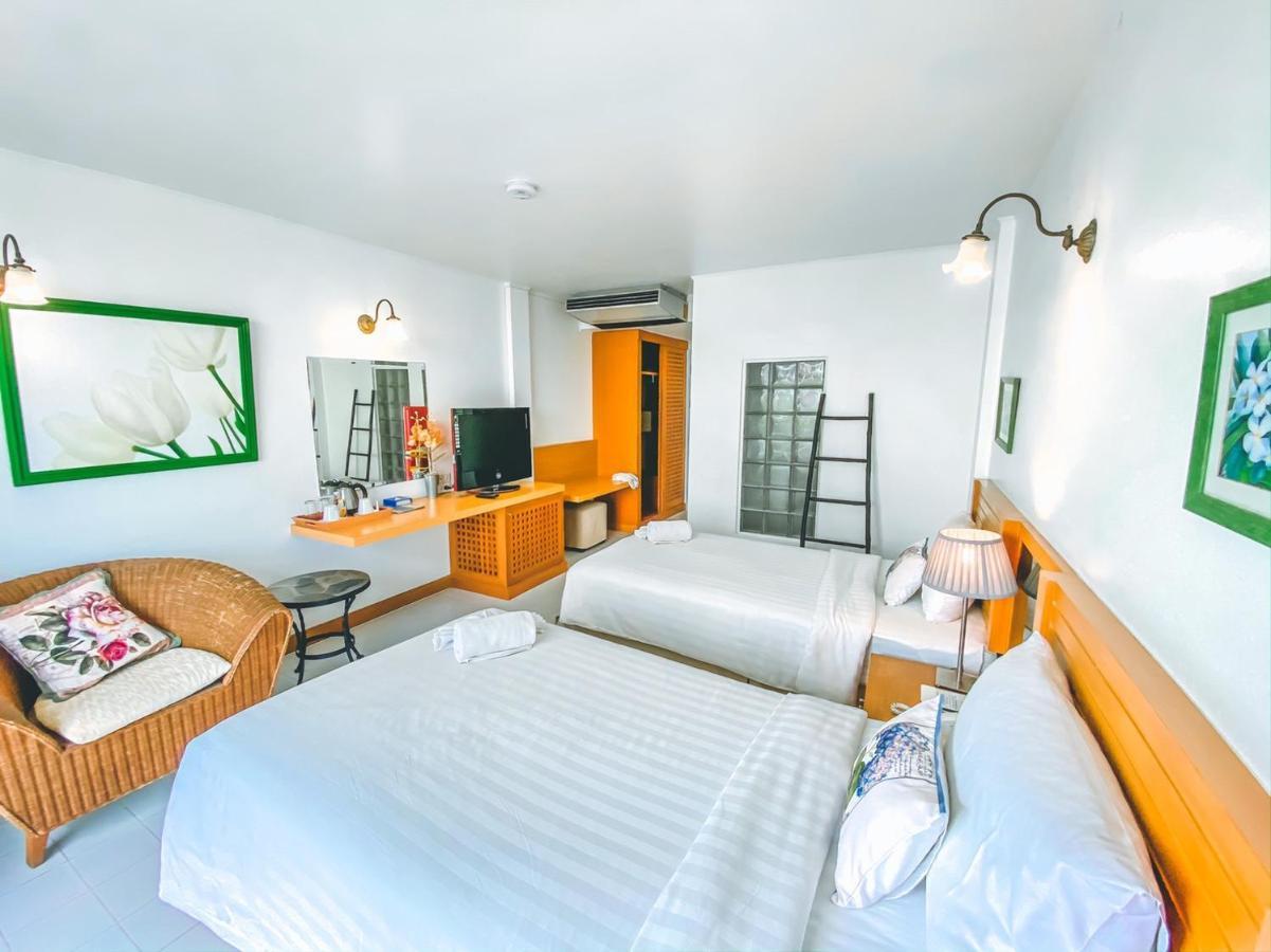 Nern Beachfront Hotel HHQ