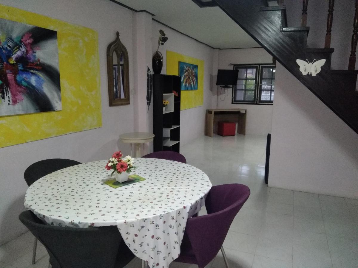 Tempat peranginan Happy House 51