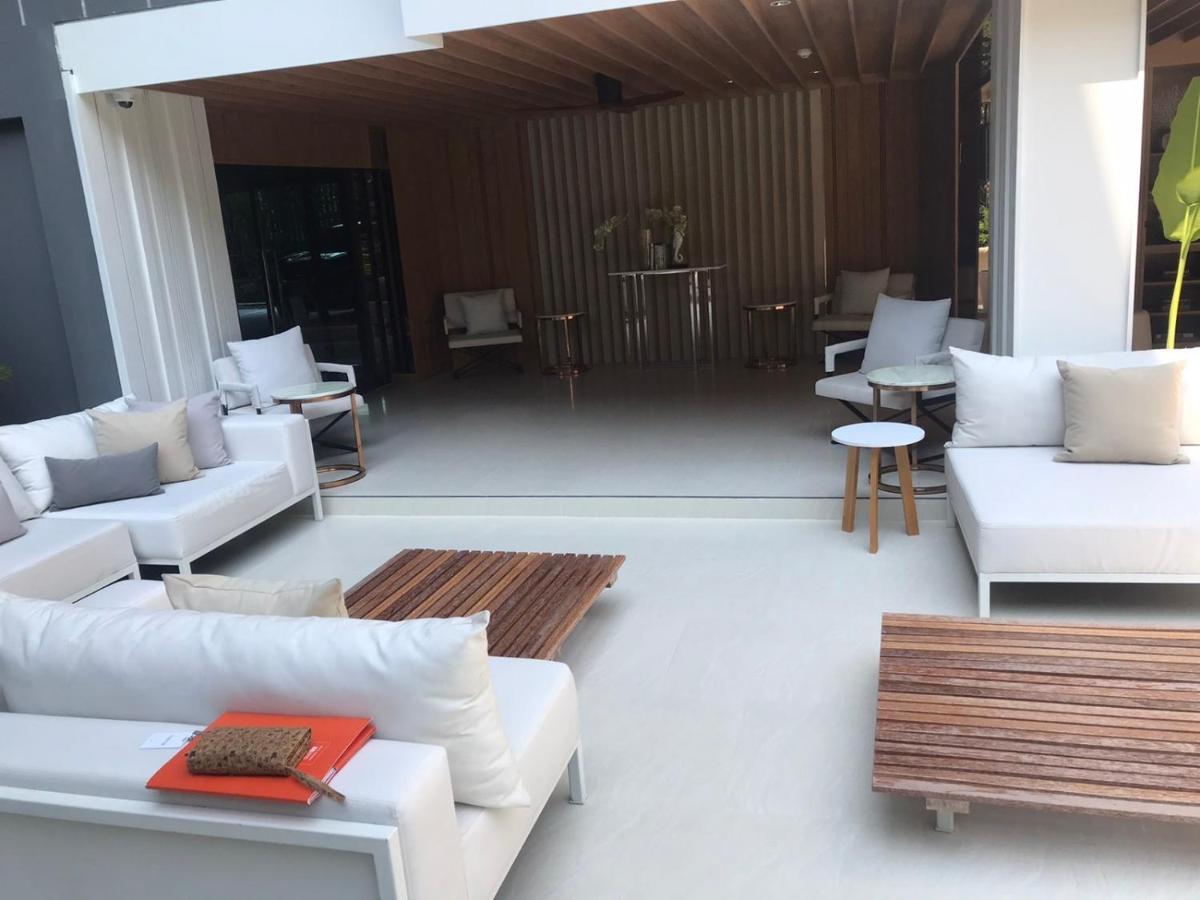 Dusit2
