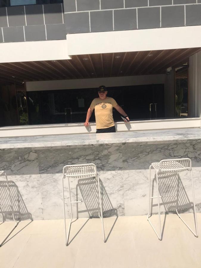 Dusit2