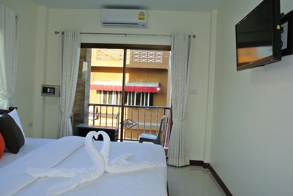 Baan Taweesuk Guest house