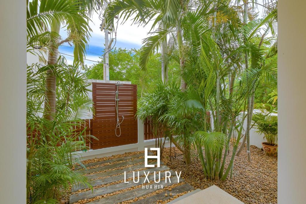 Pousada Modern Pool Villa, 4 Bedroom Close To - Hv