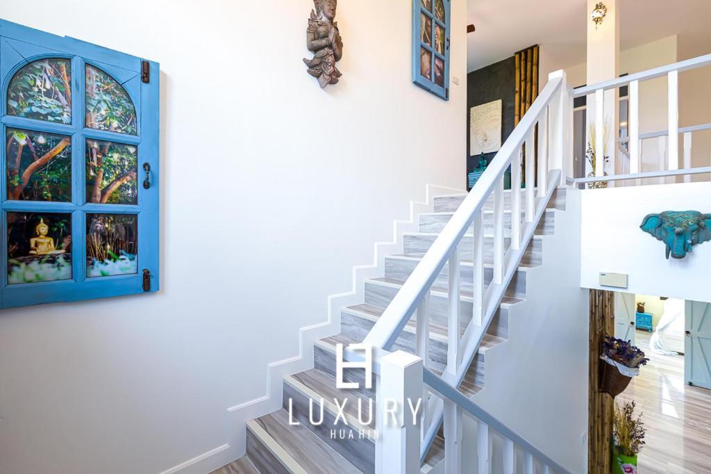 Modern Pool Villa, 4 Bedroom Close To - Hv Pousada