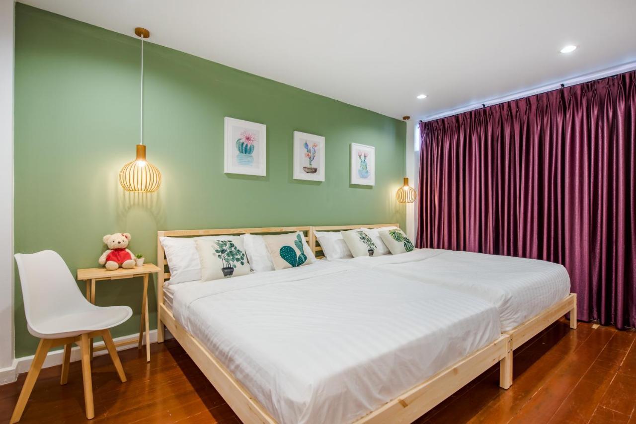 White House 20 Second To The Hua Hin