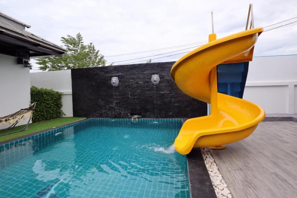 Lux9 Private Pool Villa