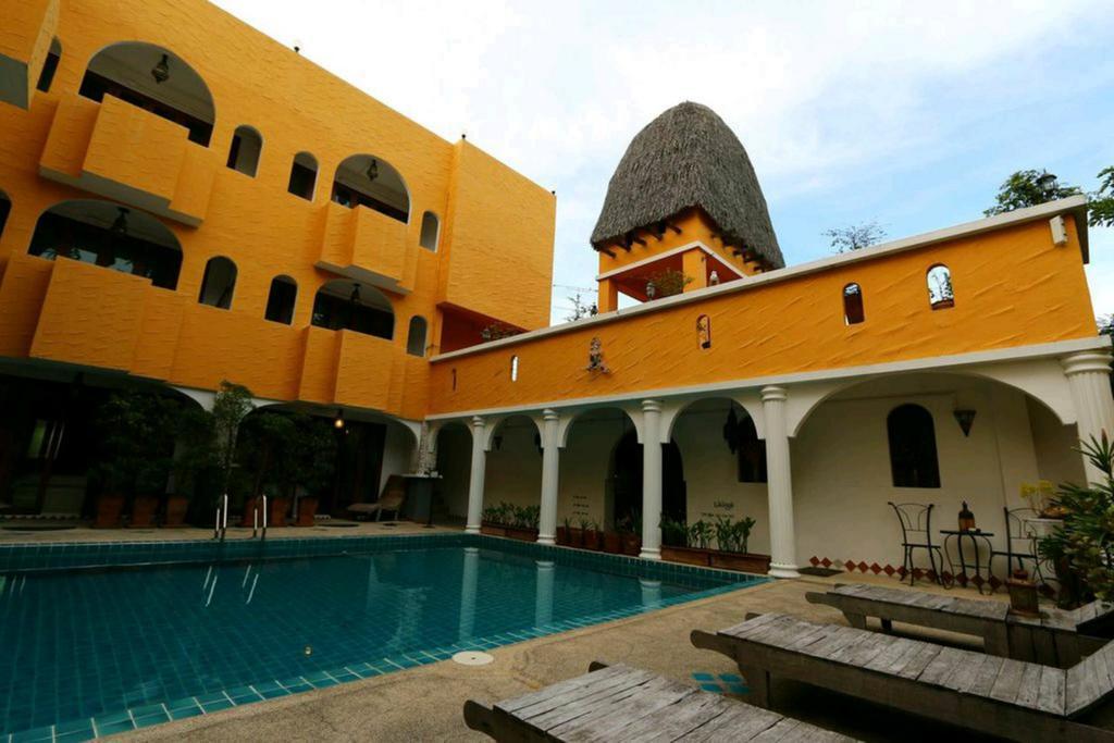 Riad Hua Hin Hotel 3*
