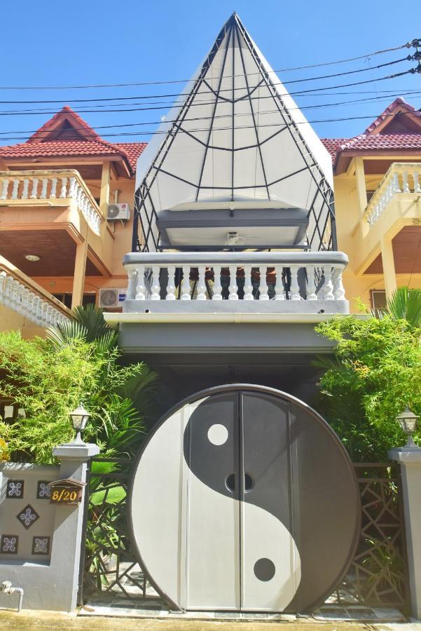 Zen Chi HHQ