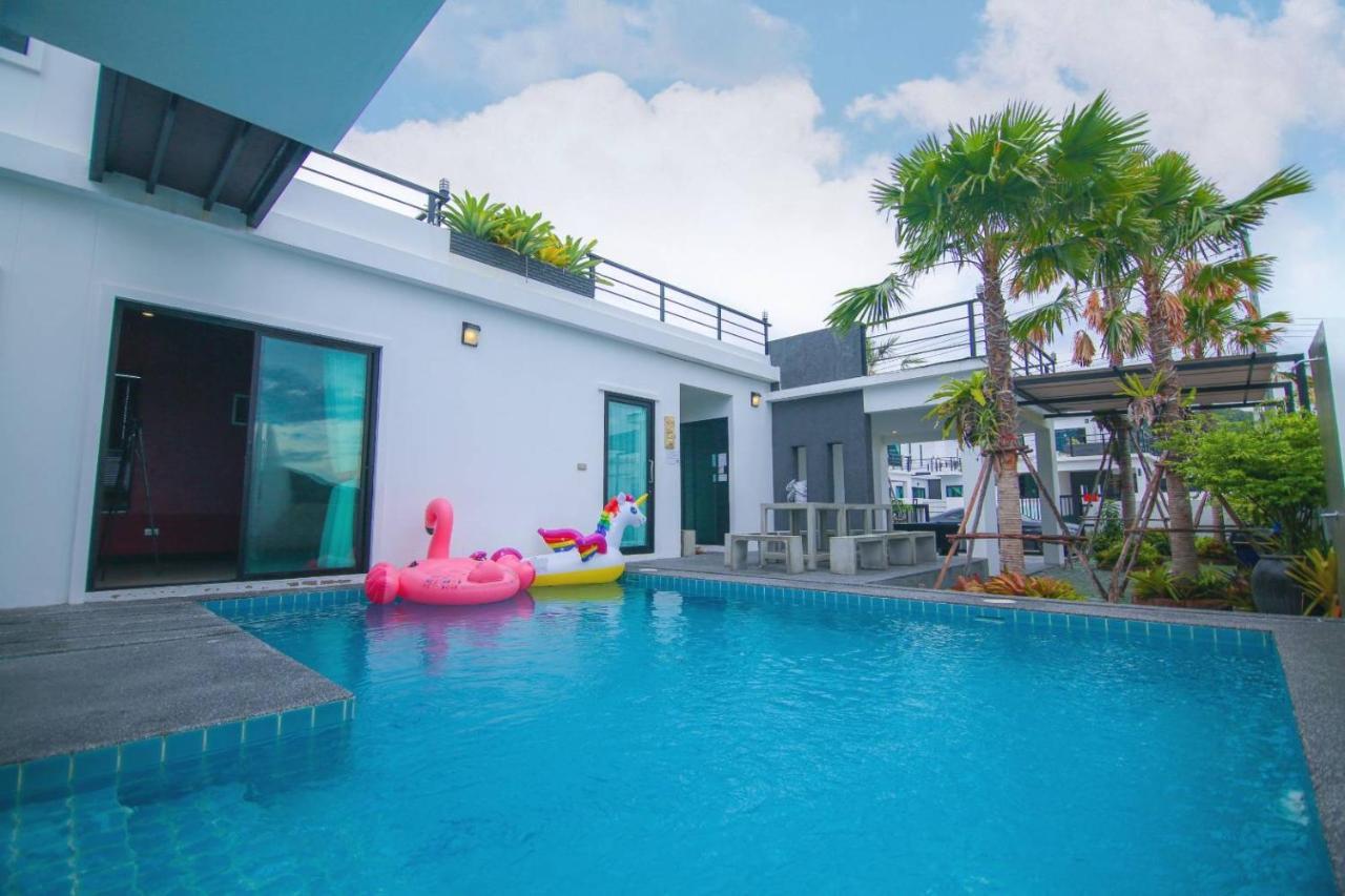 Spring Vintage Pool * Hua Hin