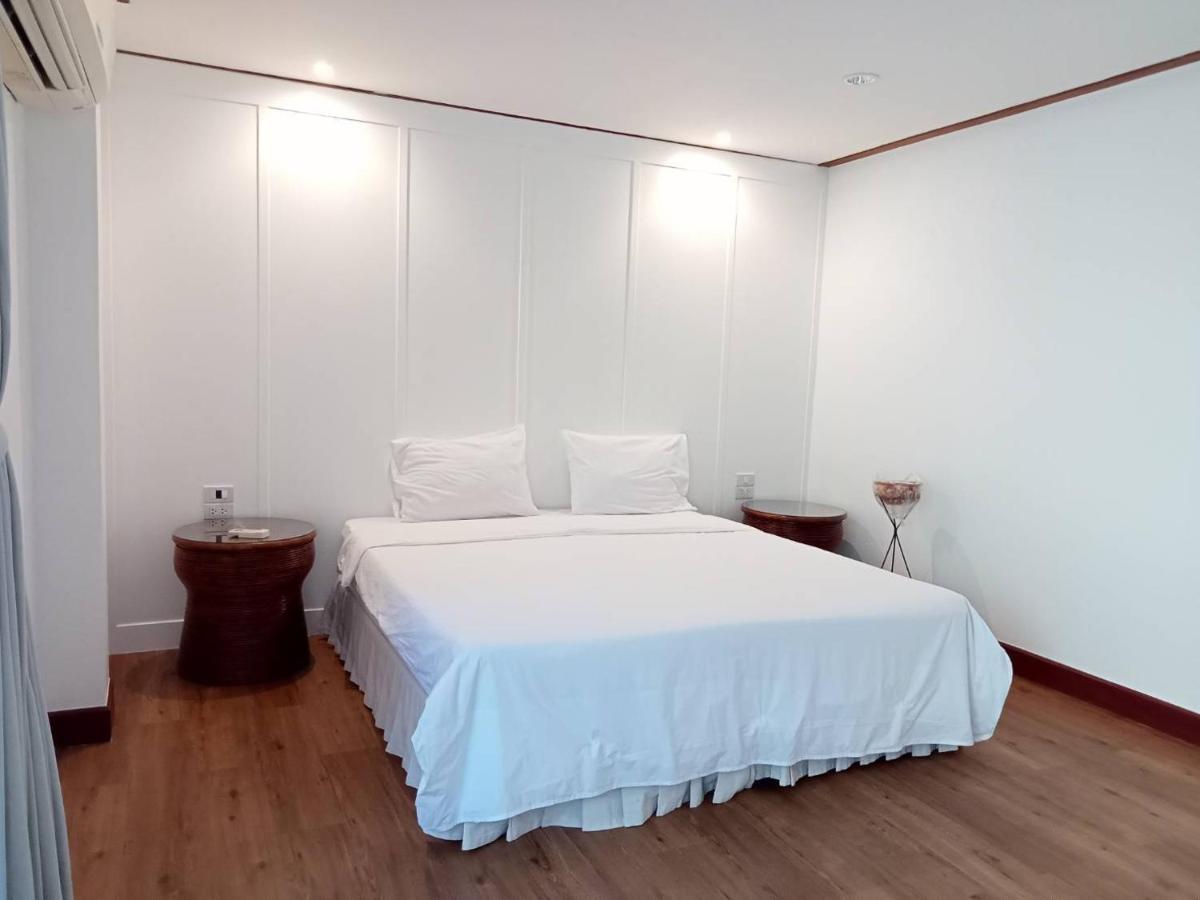 Baanbusarin Hotel