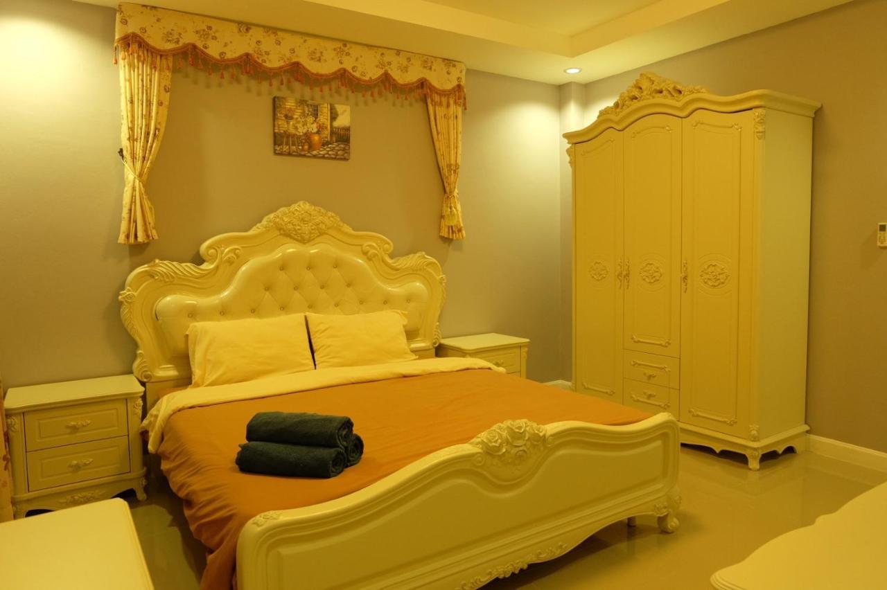 Vila Ponly Pool 4 Bedroom With Bbq Facilities & Karaoke For 8-25 Pax Hua Hin