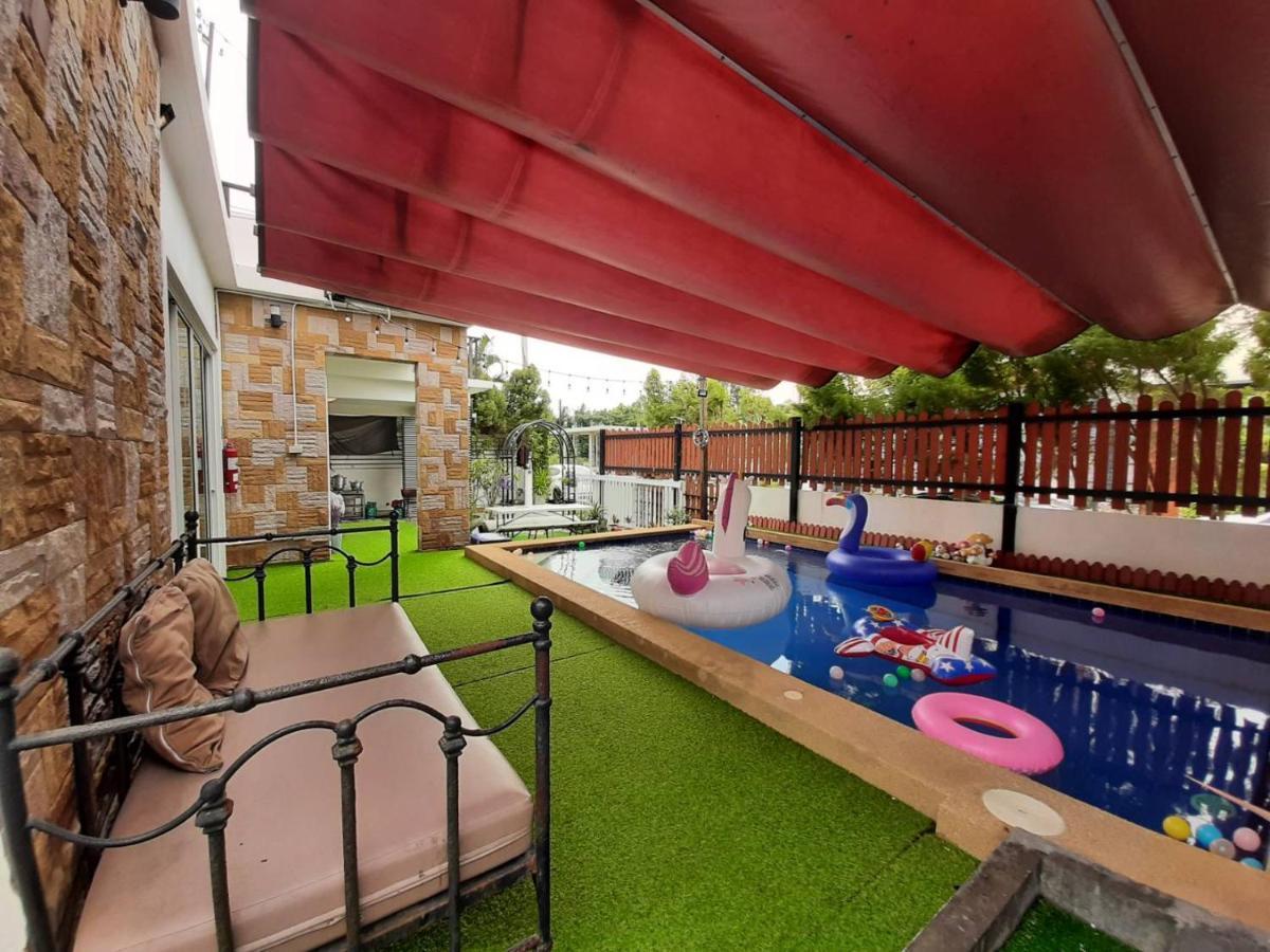 Ponly Pool 4 Bedroom With Bbq Facilities & Karaoke For 8-25 Pax