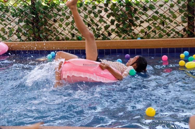 Ponly Pool 4 Bedroom With Bbq Facilities & Karaoke For 8-25 Pax *