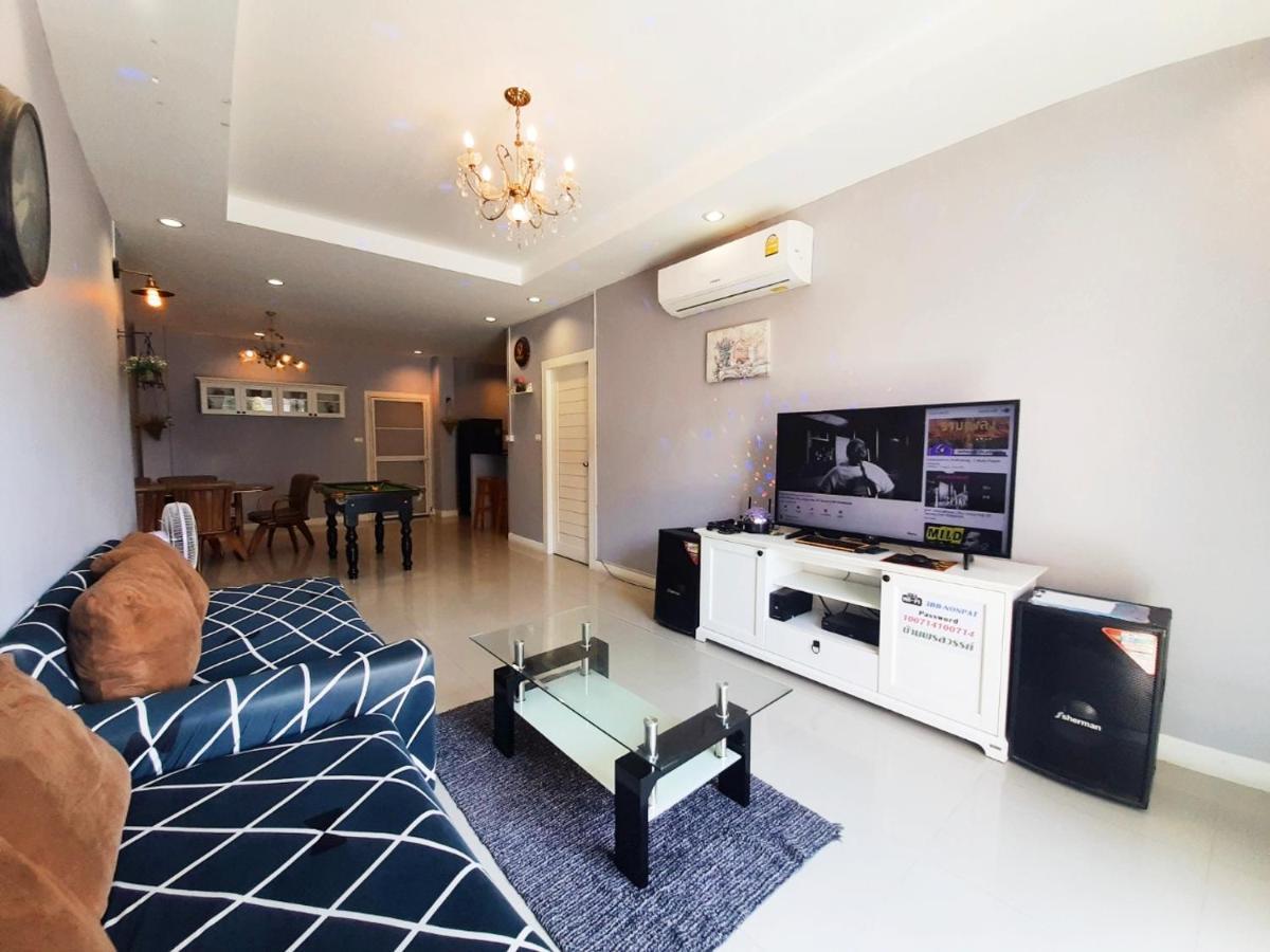 Ponly Pool 4 Bedroom With Bbq Facilities & Karaoke For 8-25 Pax * Hua Hin