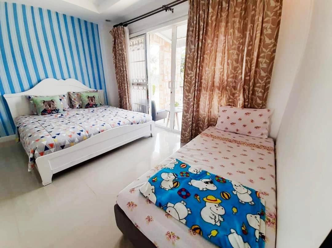 บ้านแฟมิลี่ ปาร์ตี้ พูลวิลล่า ใกล้เซเว่น 3ห้องนอน รองรับ 6-15 คน * Hua Hin