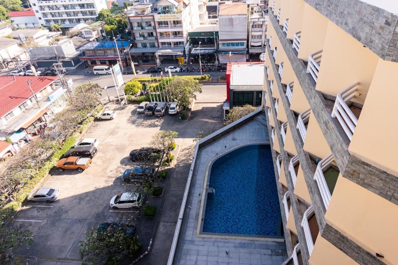 City Beach Resort
