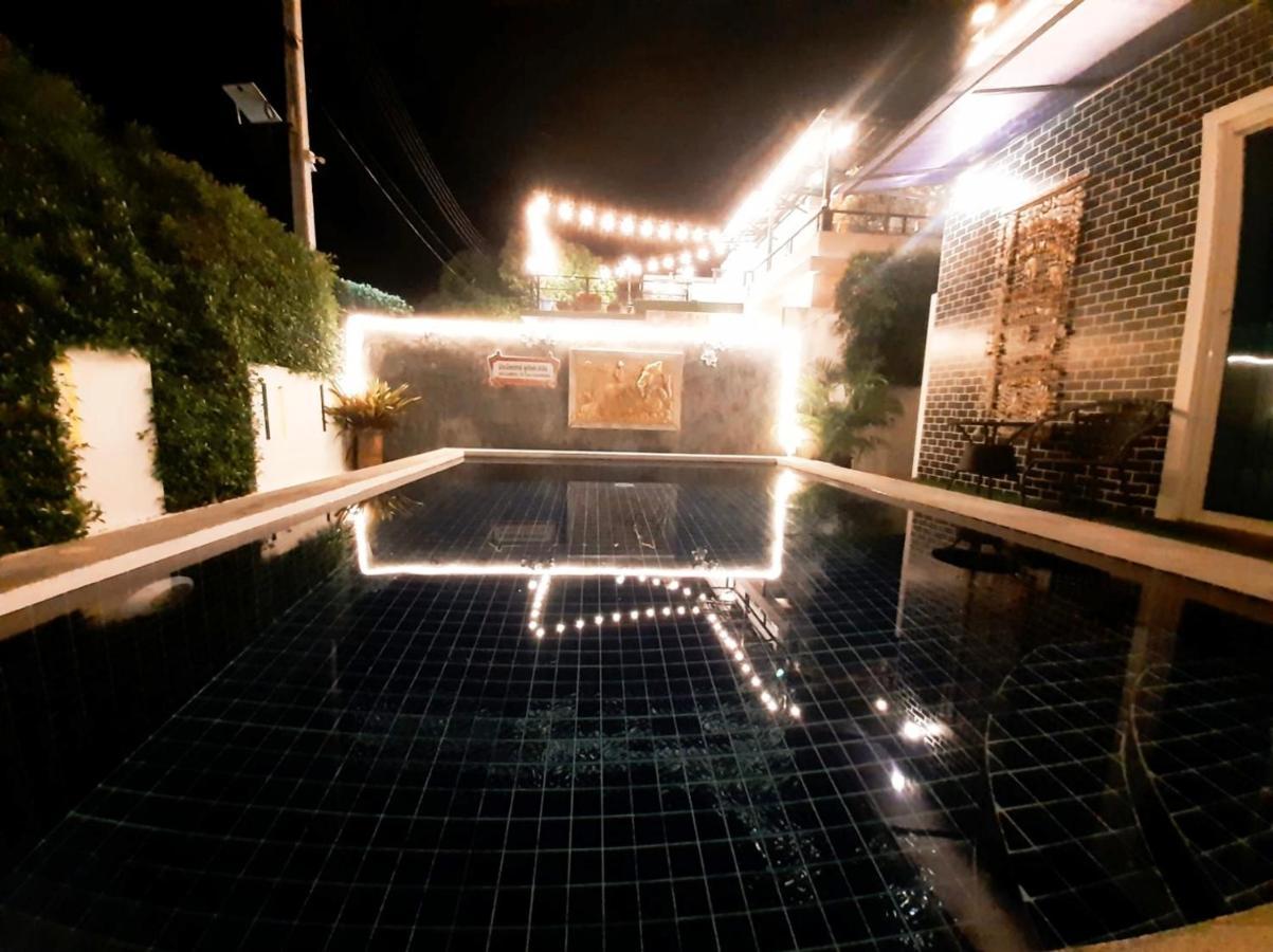 บ้านพาขวัญ พูลวิลล่า - 2 ห้องนอน Hua Hin