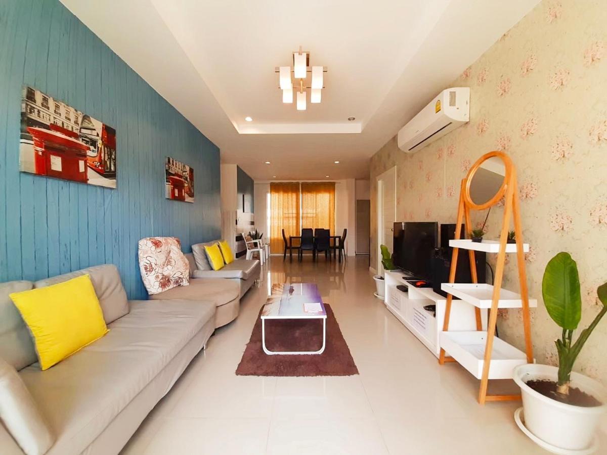 บ้านคริสติน่า พูลวิลล่า 3 ห้องนอน รองรับผู้เข้าพัก 8-15 คน Villa Hua Hin