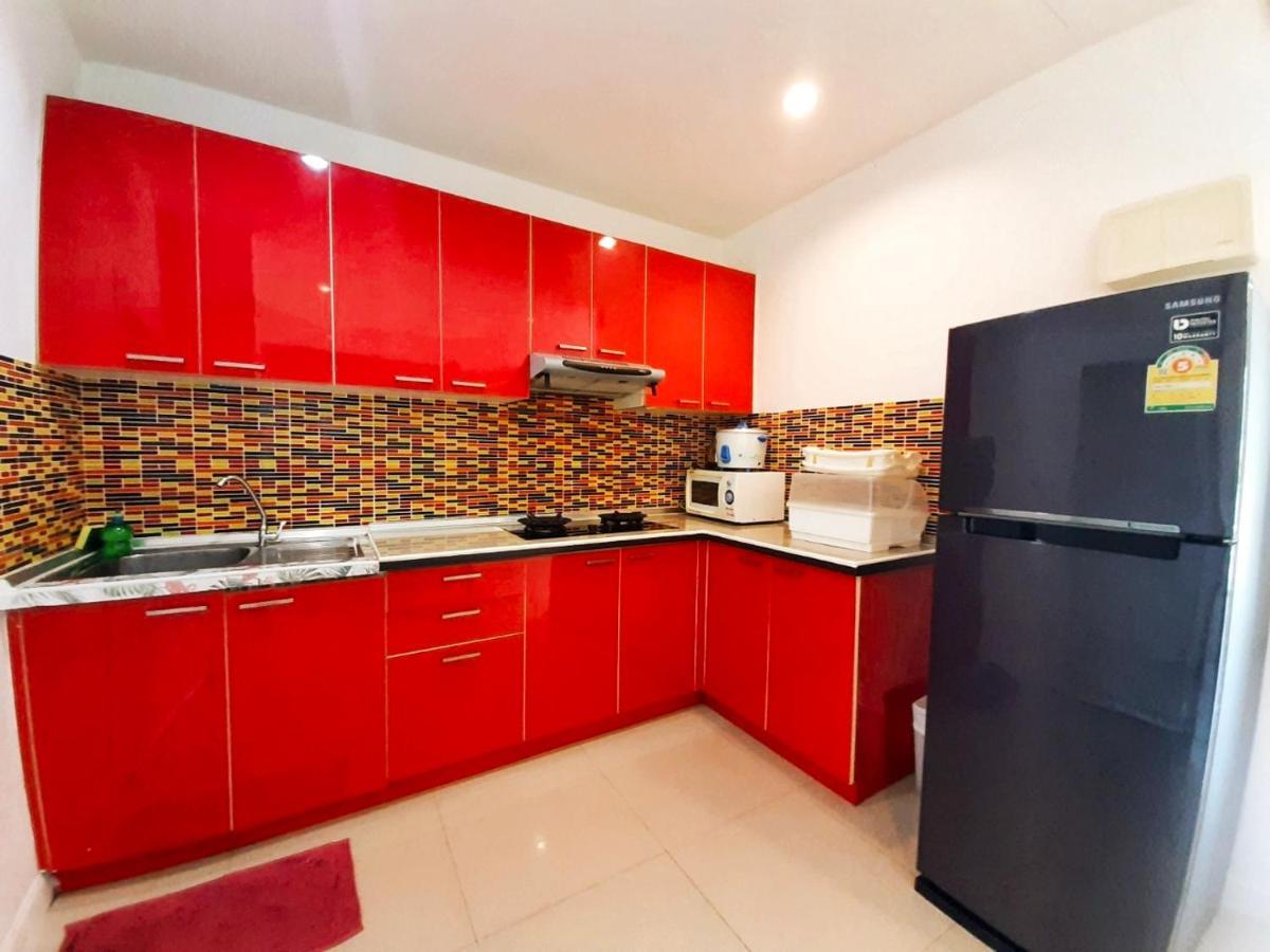 บ้านคริสติน่า พูลวิลล่า 3 ห้องนอน รองรับผู้เข้าพัก 8-15 คน Hua Hin