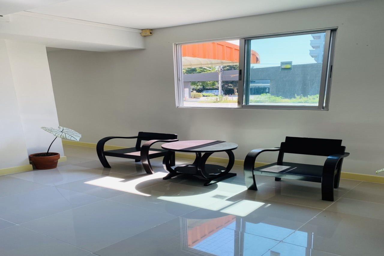 Khách sạn Oyo 227 Suchaya House 3*