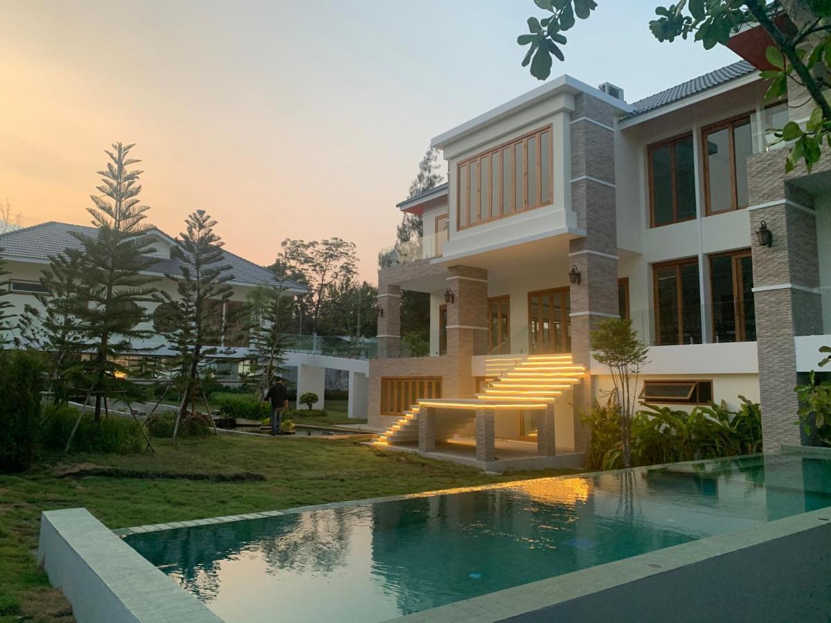 Villa Le'baris *