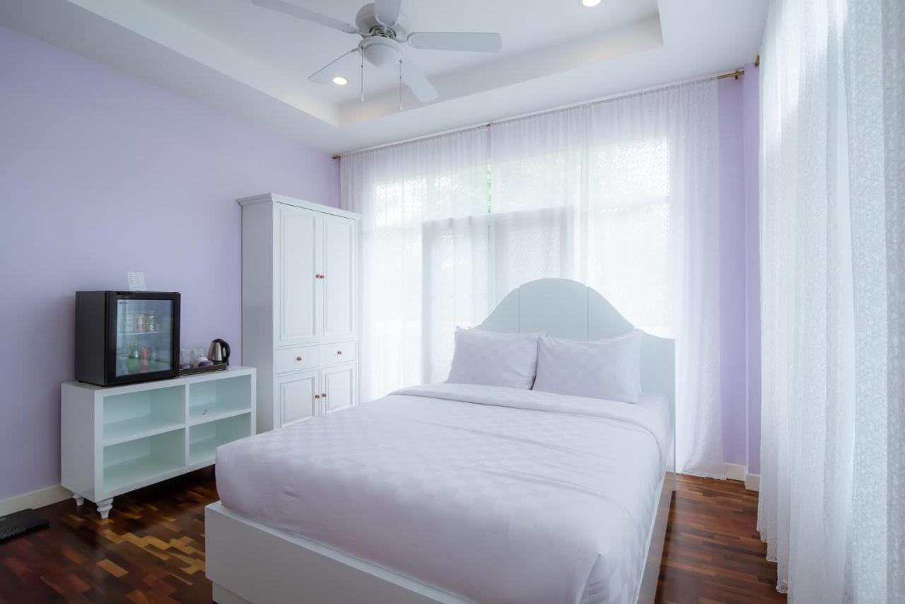 Pailin Pool Villa, *