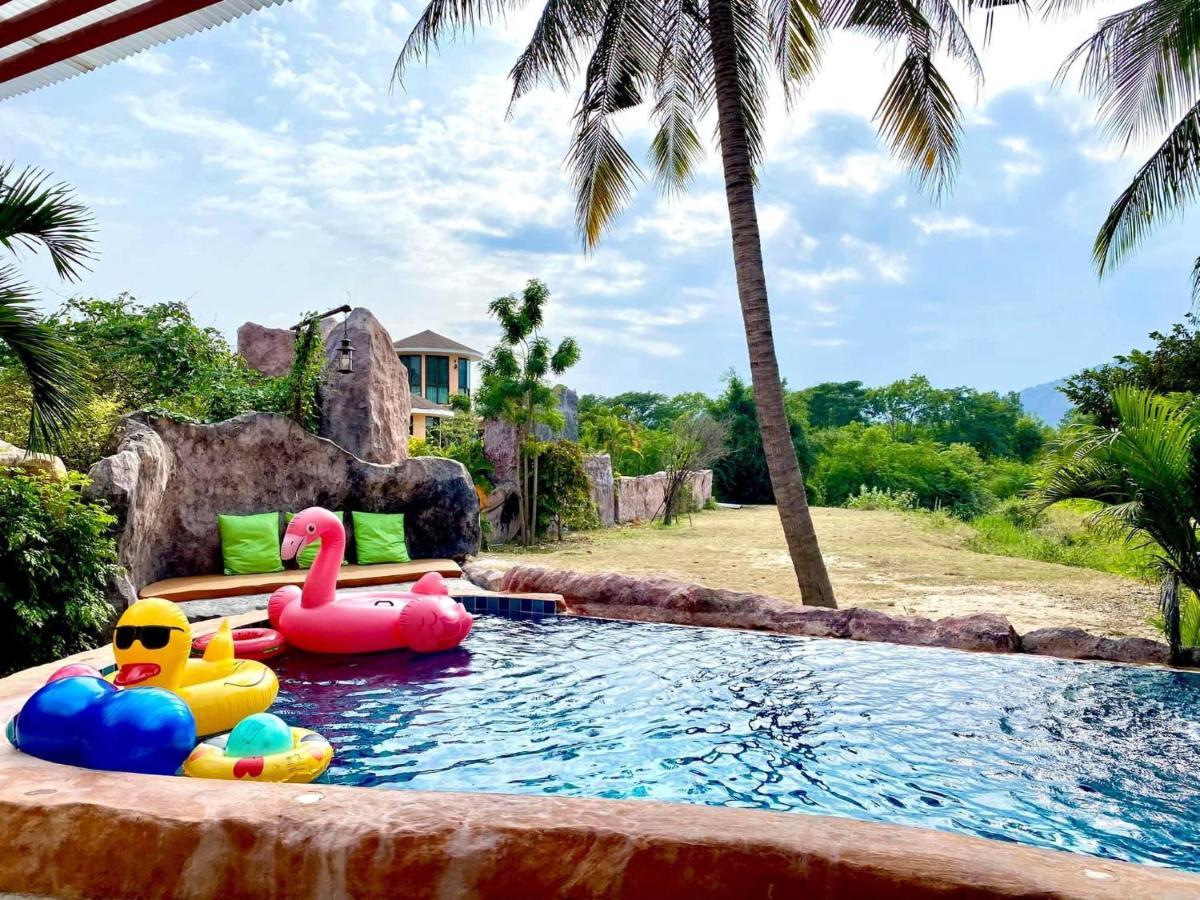 Villa Baan I-dao Poolvilla Hua Hin