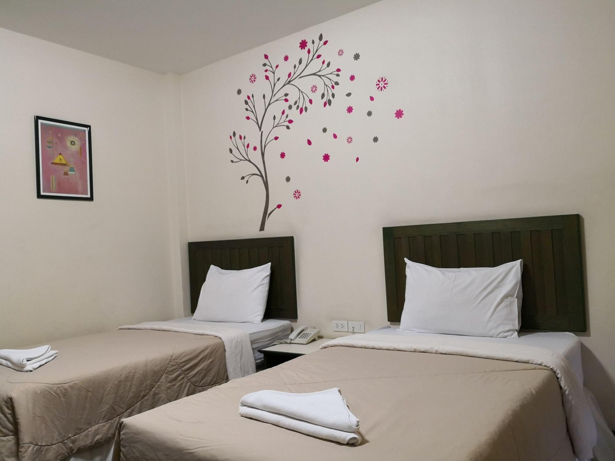 Baan Suksiri 3*