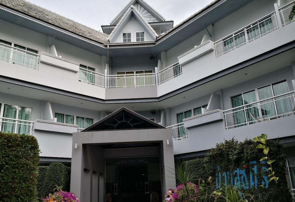 Baan Suksiri