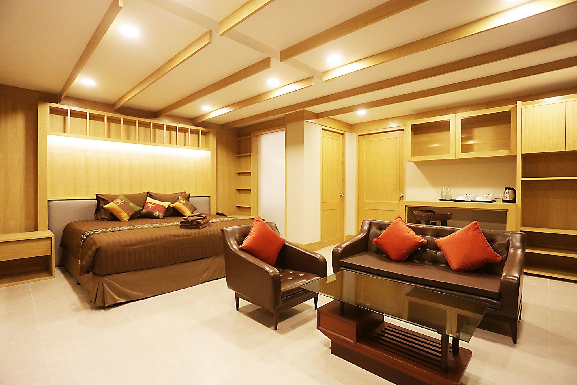 White Hotel 3*