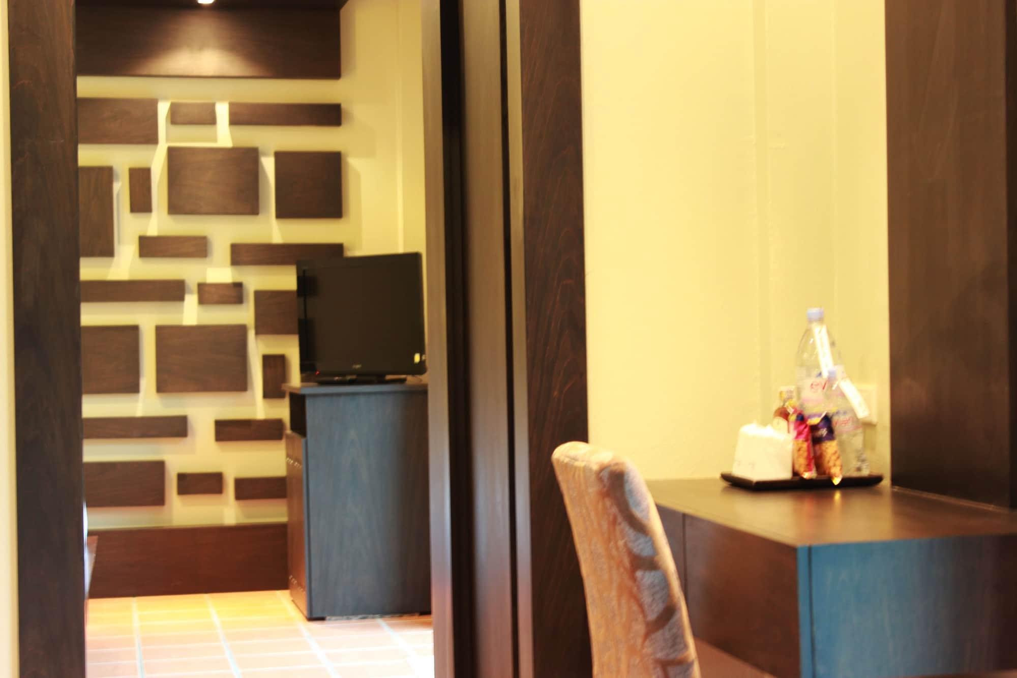 White Hotel 3*