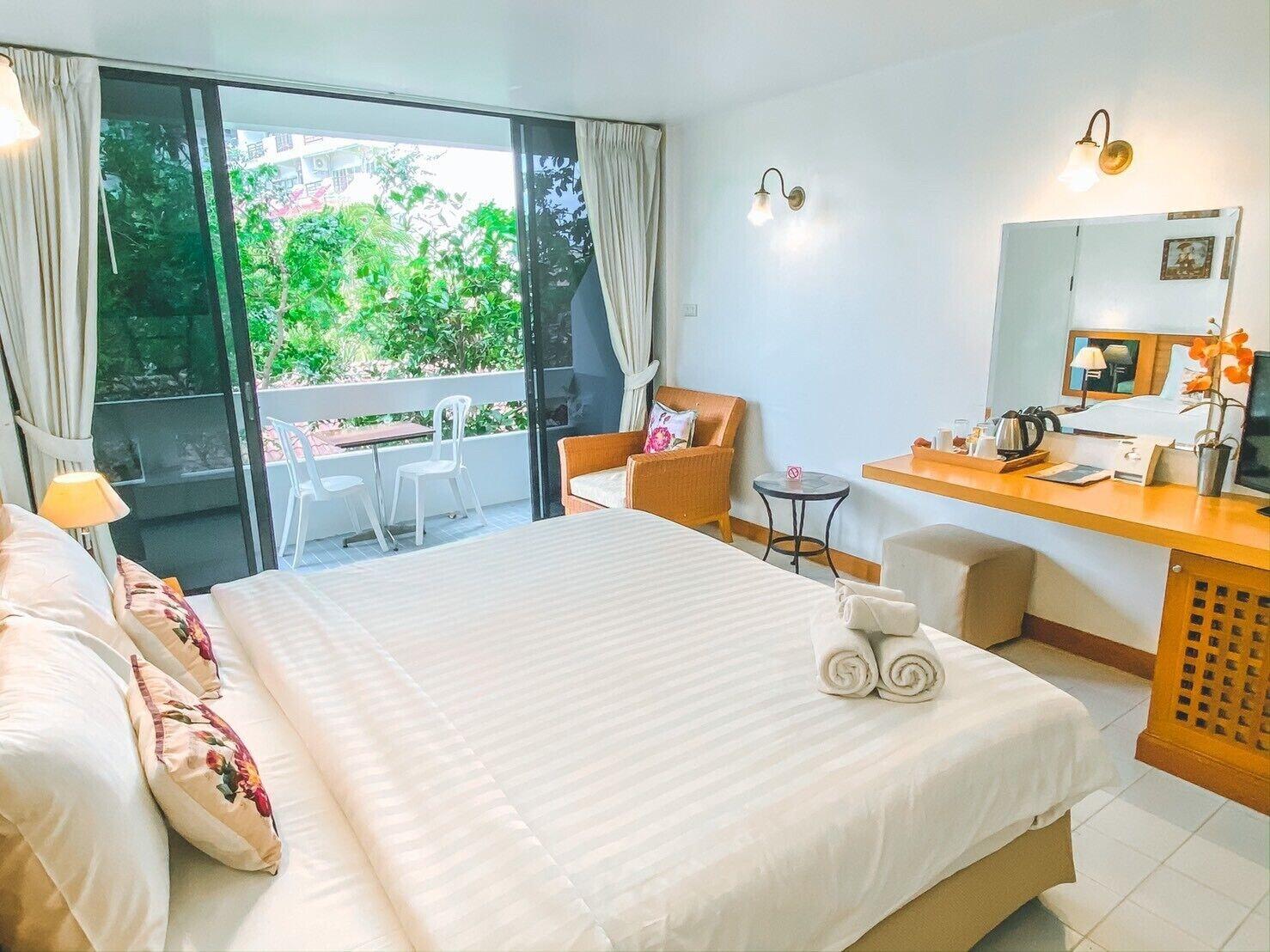 Nern Beachfront Hotel HHQ