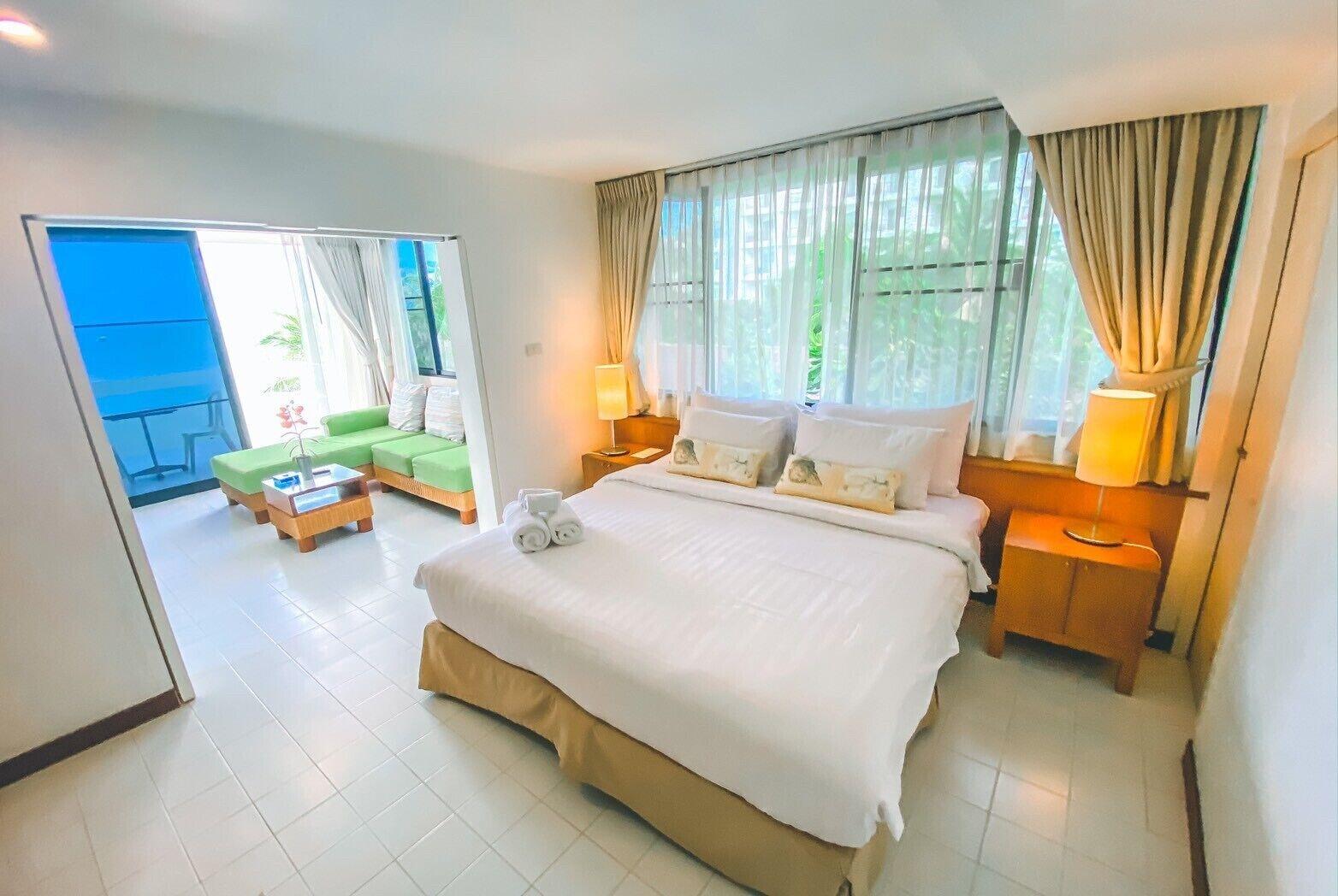 Hotel Nern Beachfront HHQ