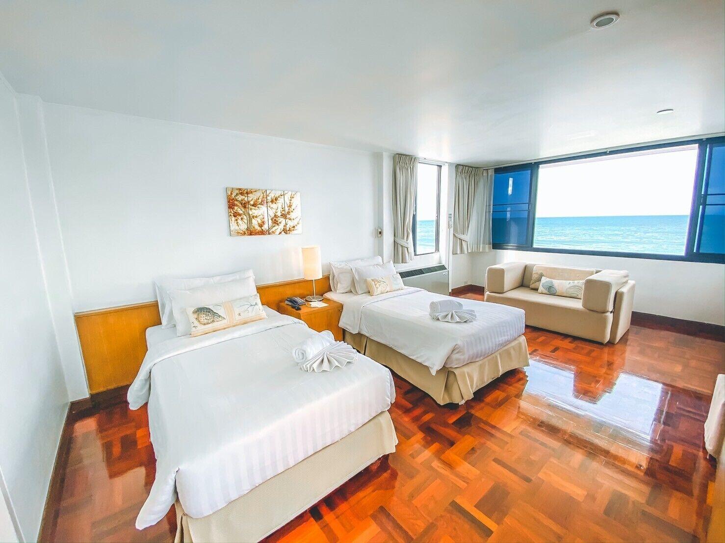 Hotel Nern Beachfront HHQ
