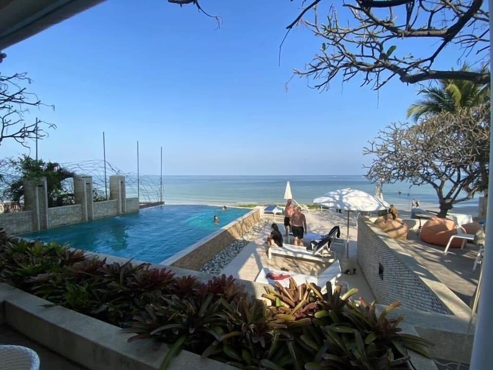 Nern Beachfront 3* HHQ