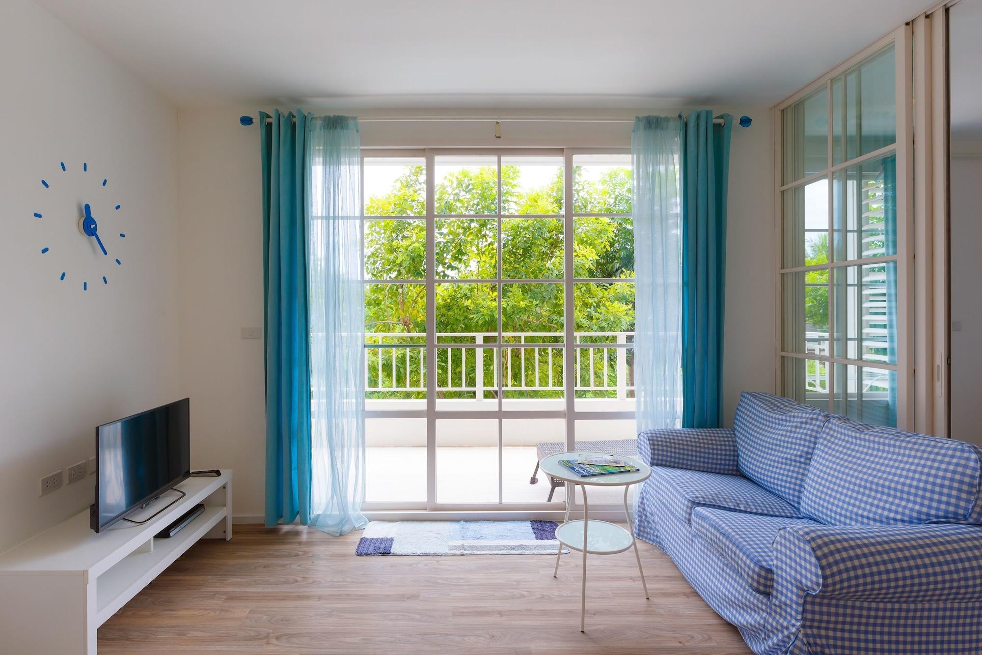 Summer Apartment *