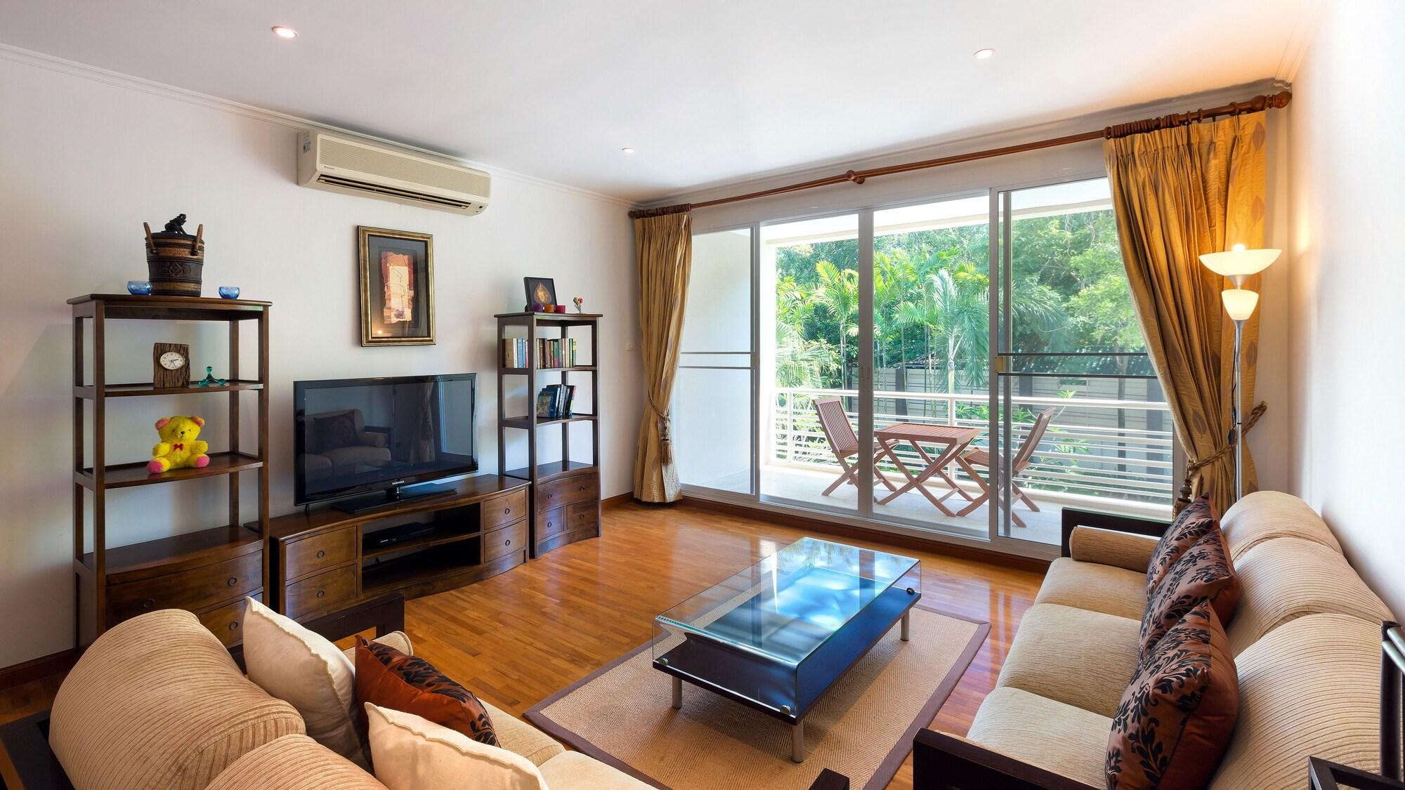 Căn hộ Baan Sanploen Beachfront *