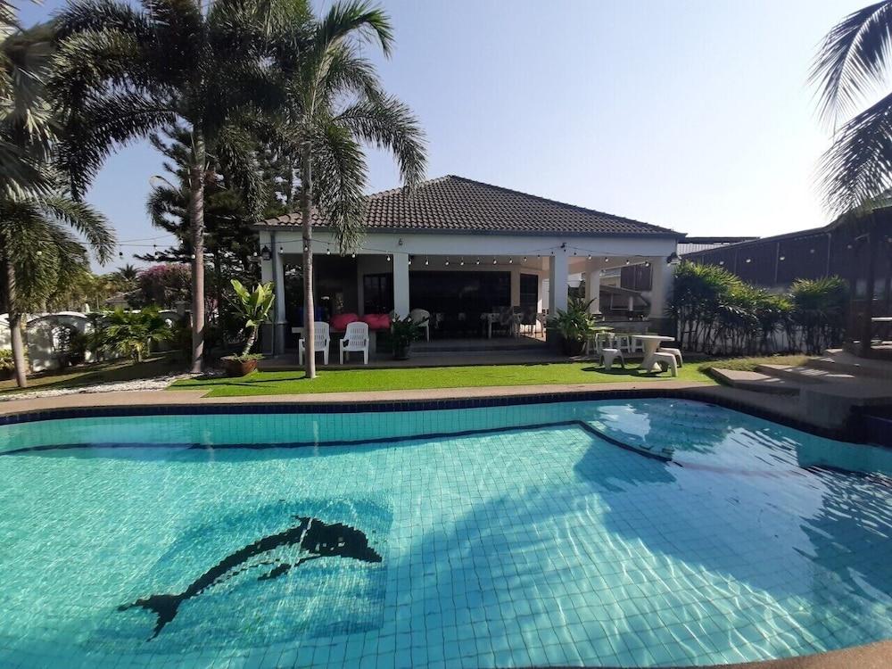 Baan Sudrak Pool