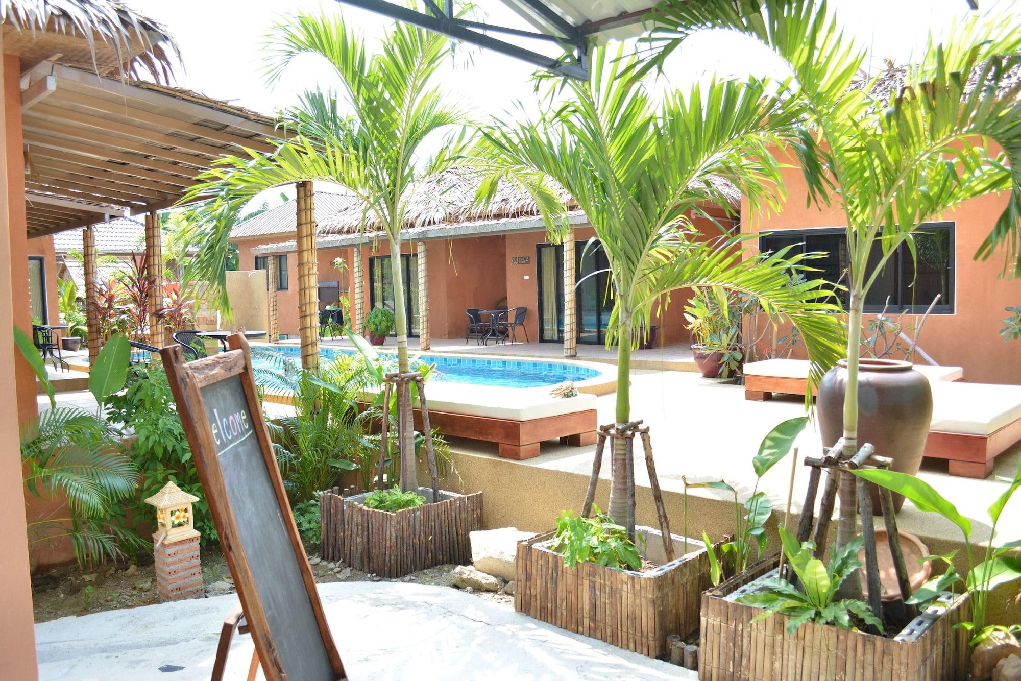 Hotel Panisara Pool
