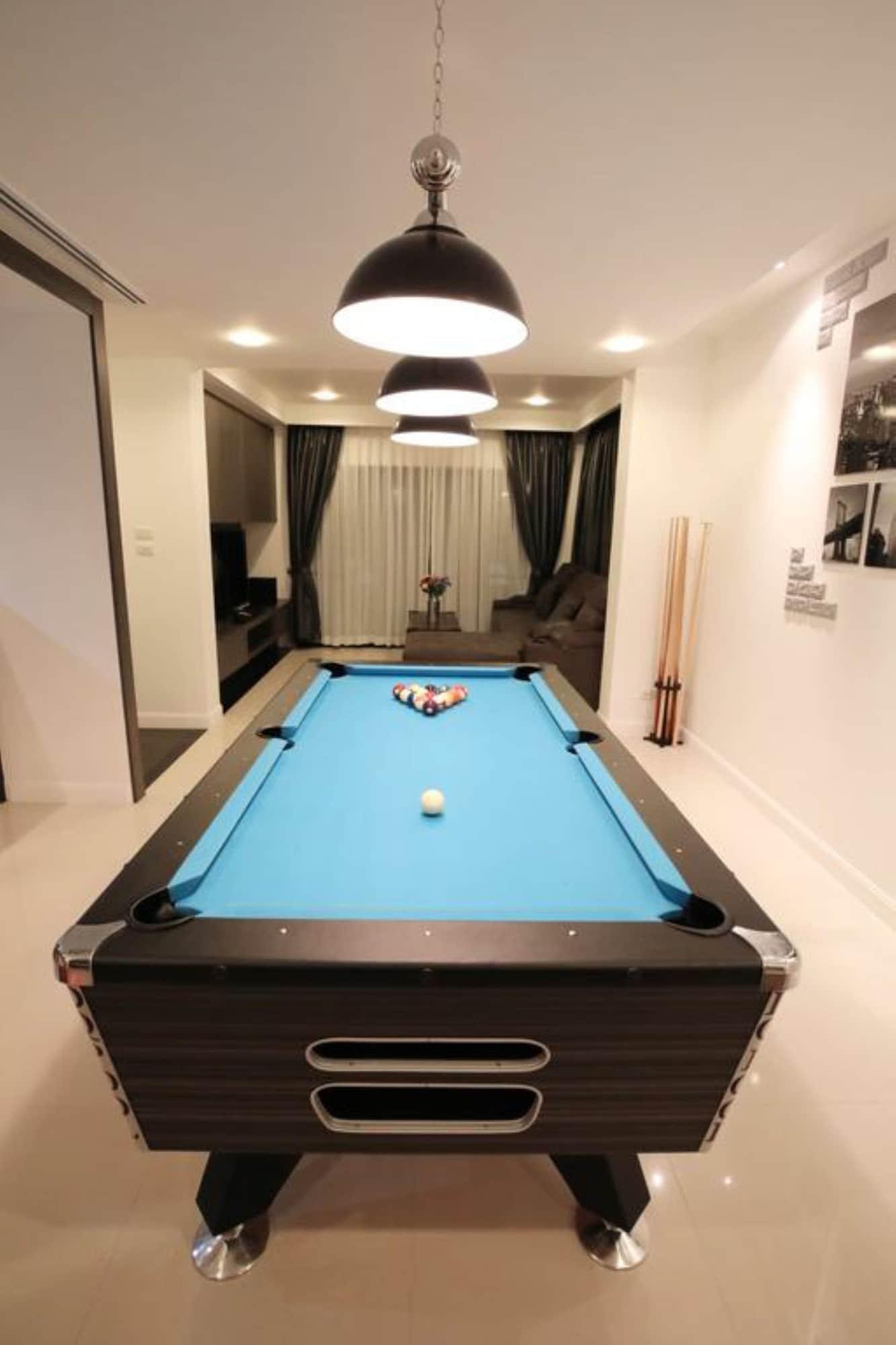 Sierra Pool 102